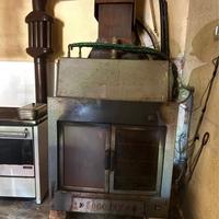 Termocamino + cucina a legna