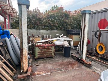 Ponte officina solleva auto