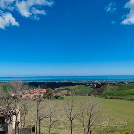 Villa con vista panoramica, San Costanzo. M/1674