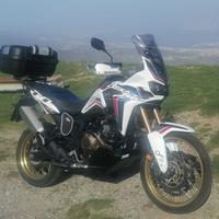 AFRICA TWIN CRF1000L MANUALE 2018 (40.000 KM)