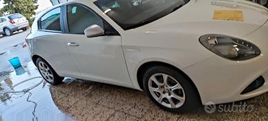 alfa Romeo Giulietta..