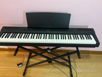 Pianoforte digitale YAMAHA P-125 + supporto