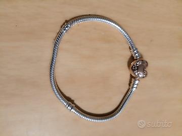 braccialetto Pandora con chiusura cuore dorato