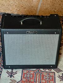 AMPLIFICATORE Fender blues junior III