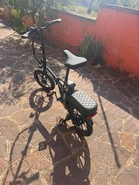 Bici elettrica 16" pieghevole legale come nuova