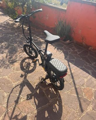 Bici elettrica 16" pieghevole legale come nuova