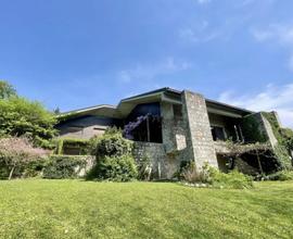Splendida villa immersa nei boschi di Brazzacco