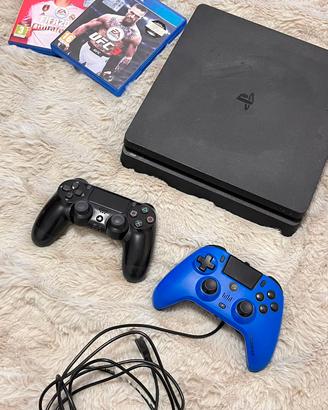 Playstation 4 Slim 