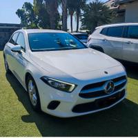🚗 Mercedes-Benz Classe A 180 – 2019 | Perfetta |