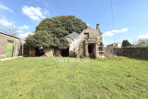 Rustico / Casale di 160 m² con più di 5 locali a P