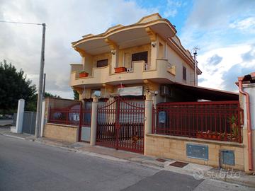 Immobile indipendente con giardino