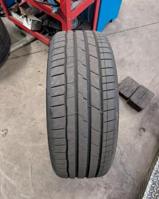 gomme Hankook  225/45/19  nuove