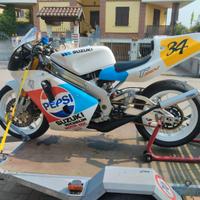Suzuki RG V Pepsi replica kevin schwantz 34