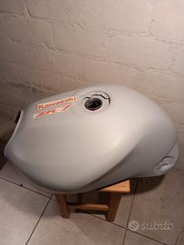 SERBATOIO KAWASAKI ZR7