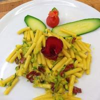 Cuoco unico tavola calda di mattina