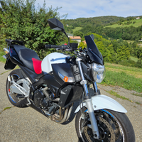 Suzuki GSR 600 accessoriata