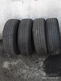 n 4 ruote Toyota Yaris cerchio 14