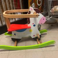 Cavallino in legno  a dondolo