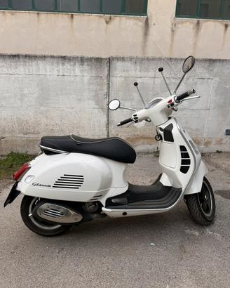 Vespa GTS Super 300