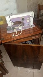 Macchina da cucire NECCHI