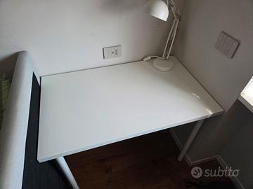 Scrivania bianca IKEA LINNMON/ADILS