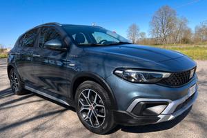 Fiat tipo 1.5 T4 Hybrid 130cv DCT Cross 2022
