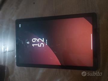Lenovo Tab M9 nella sua scatola origjnale