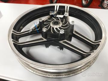 Cerchio anteriore perno HONDA VF 750 SABRE