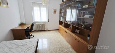 Stanza in appartamento di 60 m² a Milano