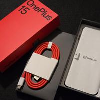 OnePlus 15 Black 16/512 + Cover Originale