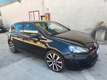 Volkswagen Golf GTI Golf 2.0 TSI DSG 5p. ADIDAS