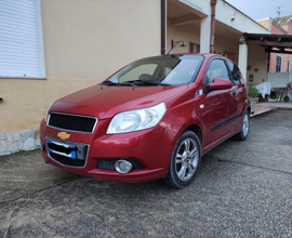 Auto chevrolet aveo