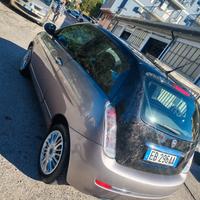 Lancia Y Diva Uniproprietario