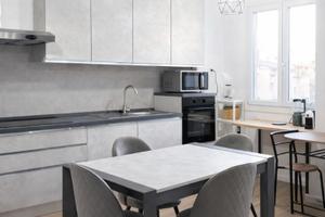 Elegante Appartamento 5 posti, 3 bagni - Oristano
