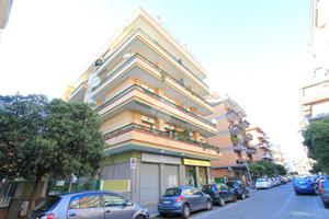 2 LOCALI A ROMA