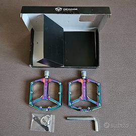 Pedali Gewace GE324 CNC oil slick 9/16 – nuovi