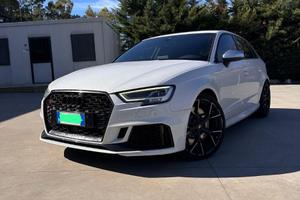 AUDI RS3