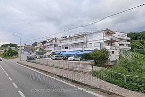 Negozio Fossacesia [A4339254]