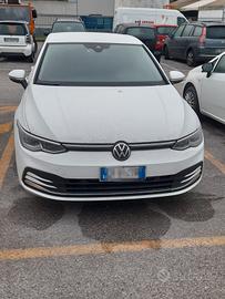 Volkswagen Golf 1.5 eTSI 150 CV R-Line