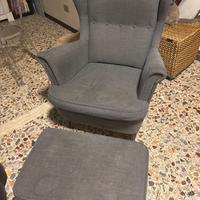 Poltrona Ikea con poggiapiedi