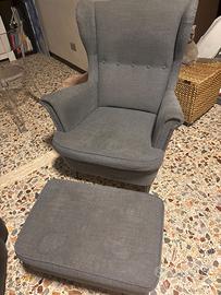 Poltrona Ikea con poggiapiedi