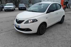 Lancia Ypsilon 1.0 FireFly 5 porte S&S Hybrid Albe