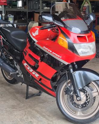 Honda CBR 1000F (1991) - Iscritta FMI - 38000 km
