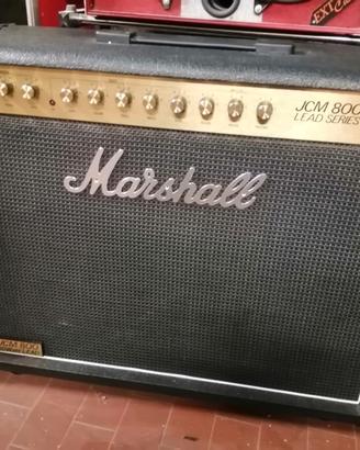 Marshall JCM 800