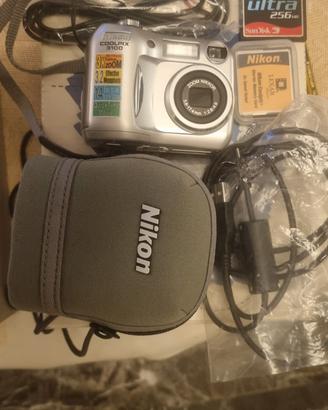 Nixon coolpix 3100