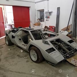 Lamborghini countach replica