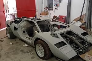 Lamborghini countach replica
