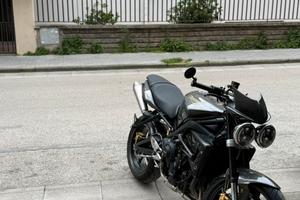 Triumph street triple