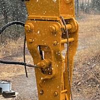 Martellone montabert per escavatore