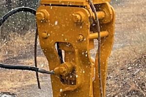 Martellone montabert per escavatore